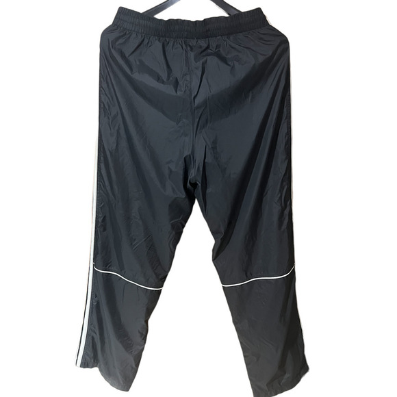 Adidas - Men Joggers Size XL - Picture 2 of 3